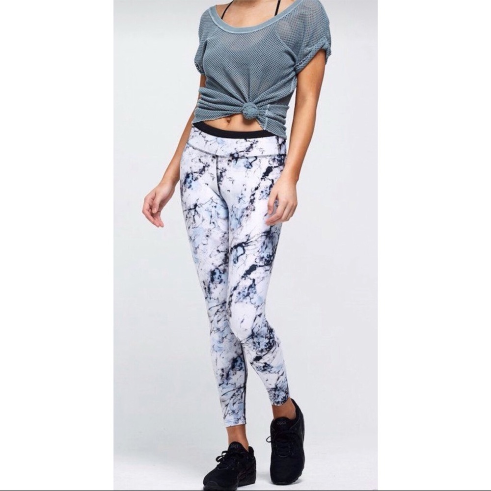 NWT Nimble Activewear Lauren 7/8 Leggings